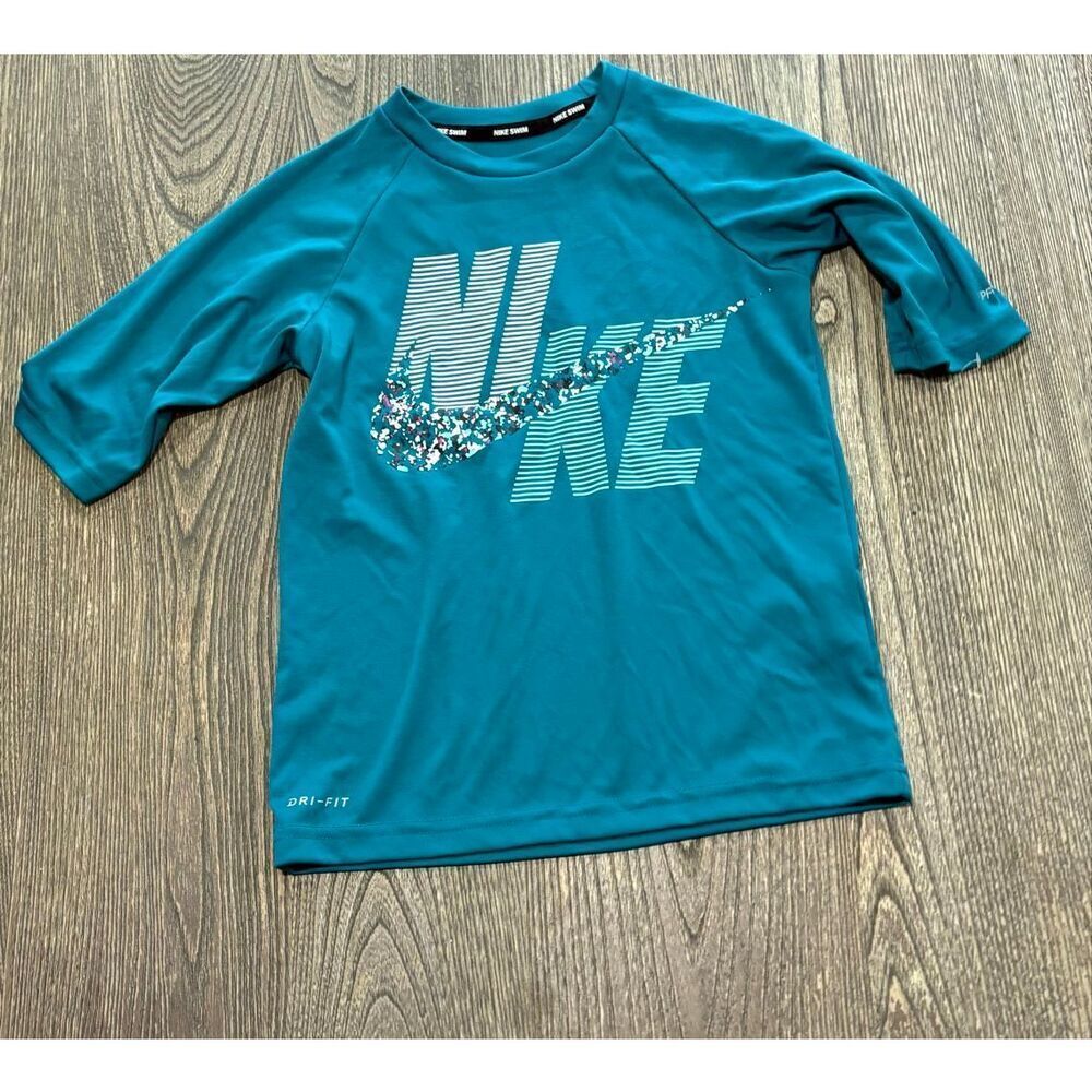 Nike Youth Boys Hydroguard Short Sleeve T-Shirt UPF 40+ Bright Spruce Size XS